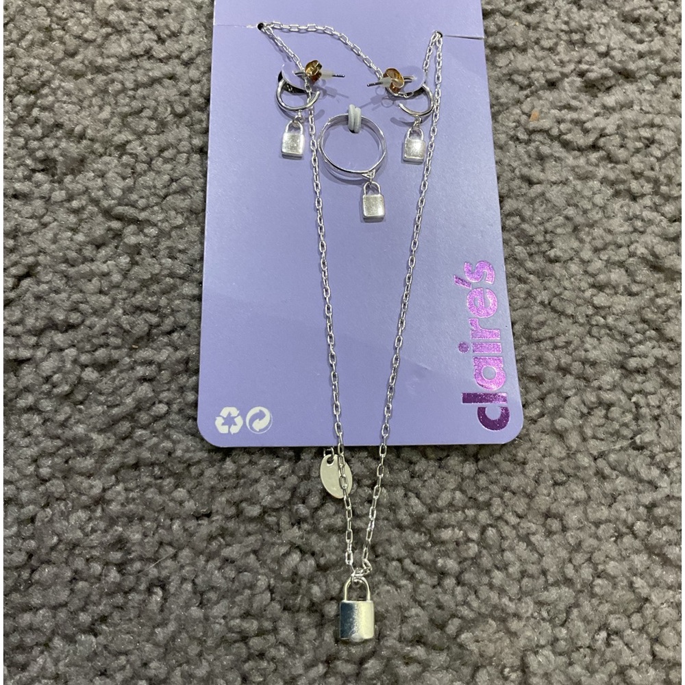 NWT Claire’s Silver Mini Lock Vintage Necklace Ring Earrings Jewelry Set Y2K